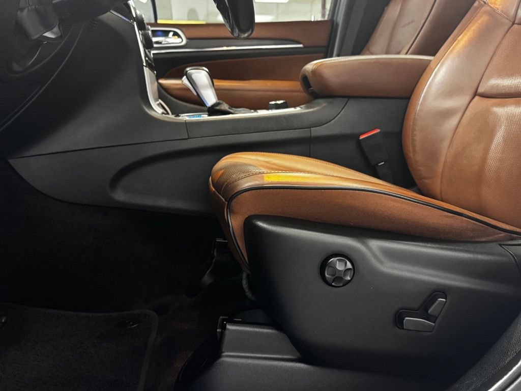 Certified 2021 Jeep Grand Cherokee Summit AWD/4WD image 12