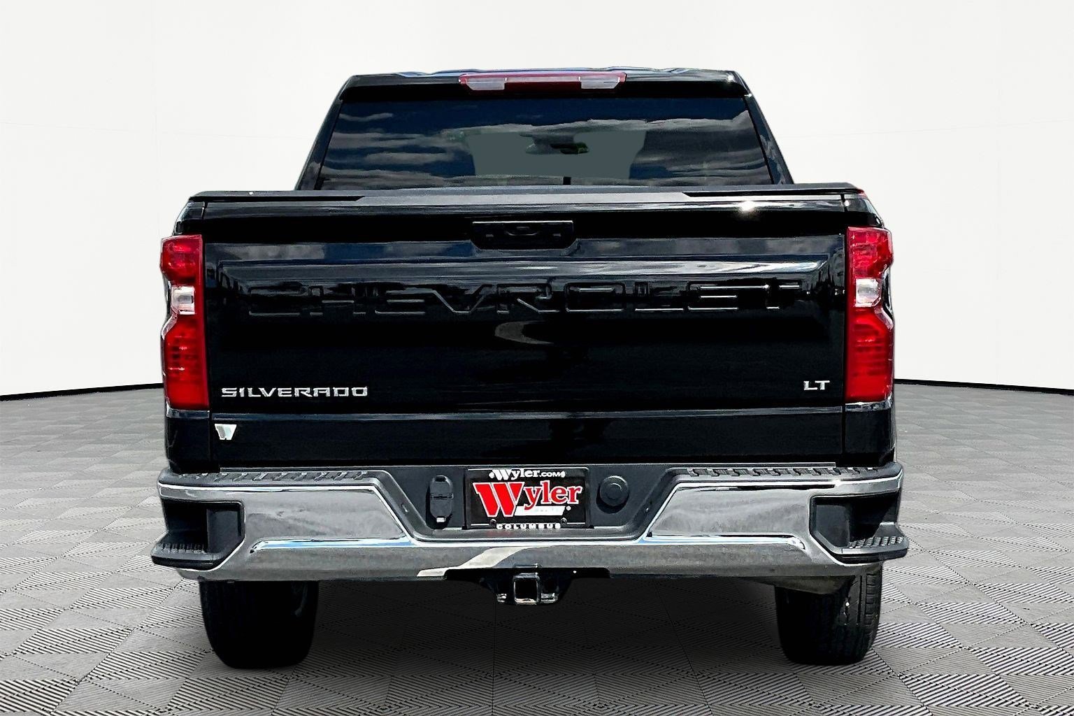 Used 2024 Chevrolet Silverado 1500 LT image 5