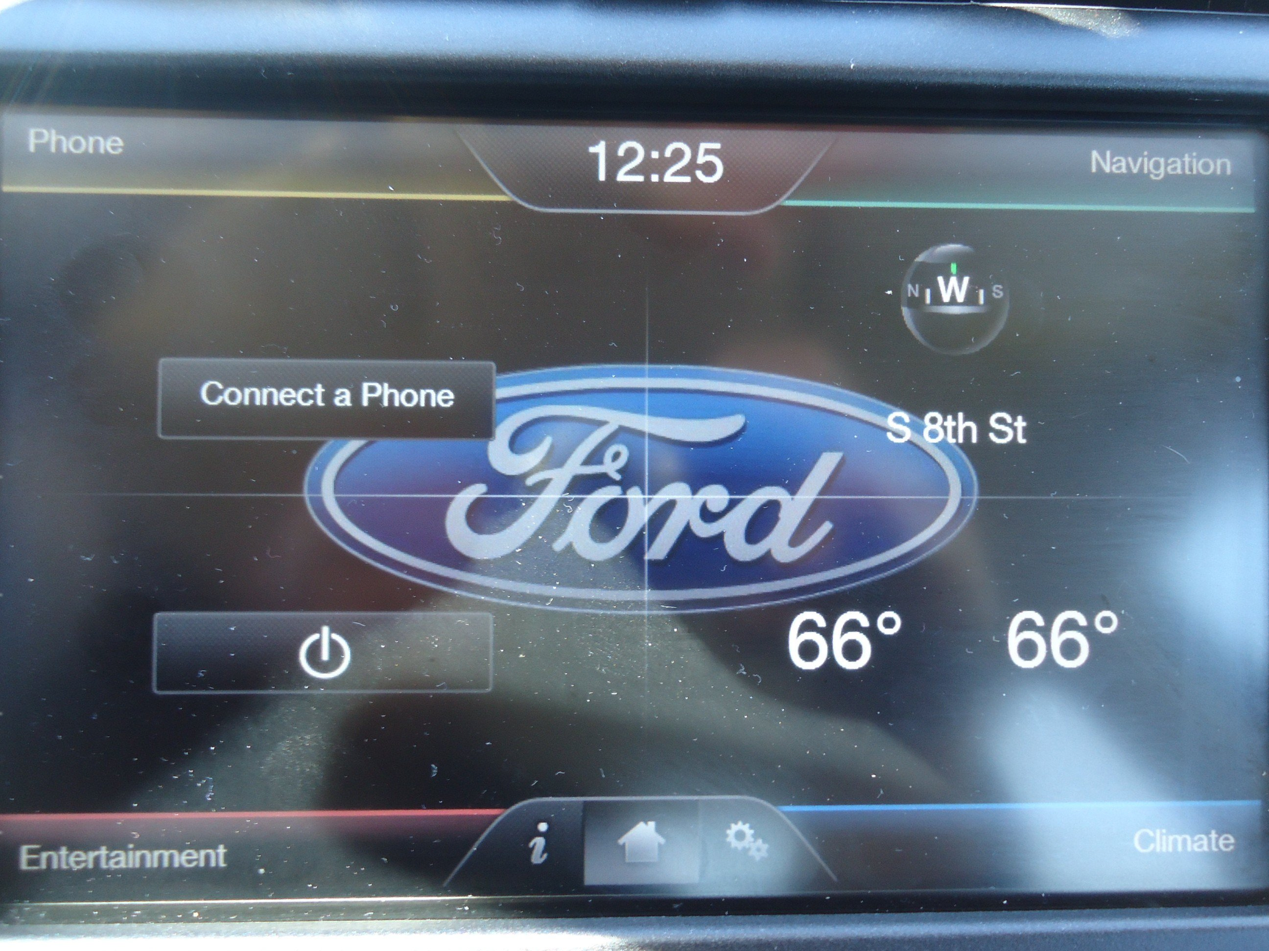 Used 2015 Ford Fusion SE FWD image 15