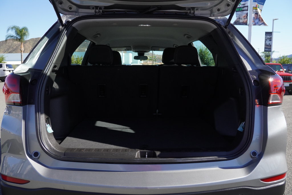 Used 2024 Chevrolet Equinox LS FWD image 40