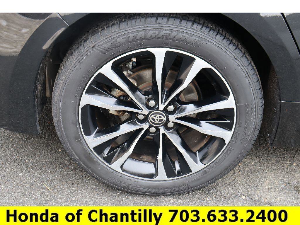 Used 2020 Toyota Corolla LE image 29