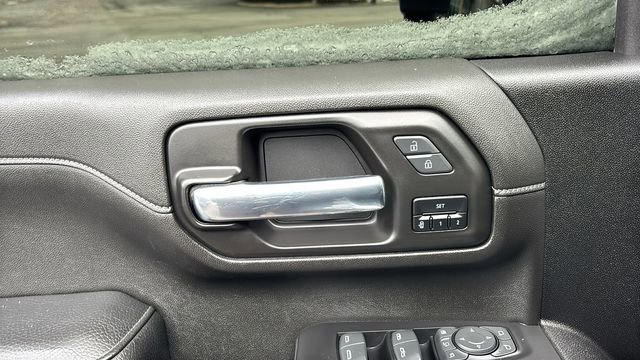 Used 2023 GMC Sierra 2500 Denali w/ Denali Ultimate Package image 14