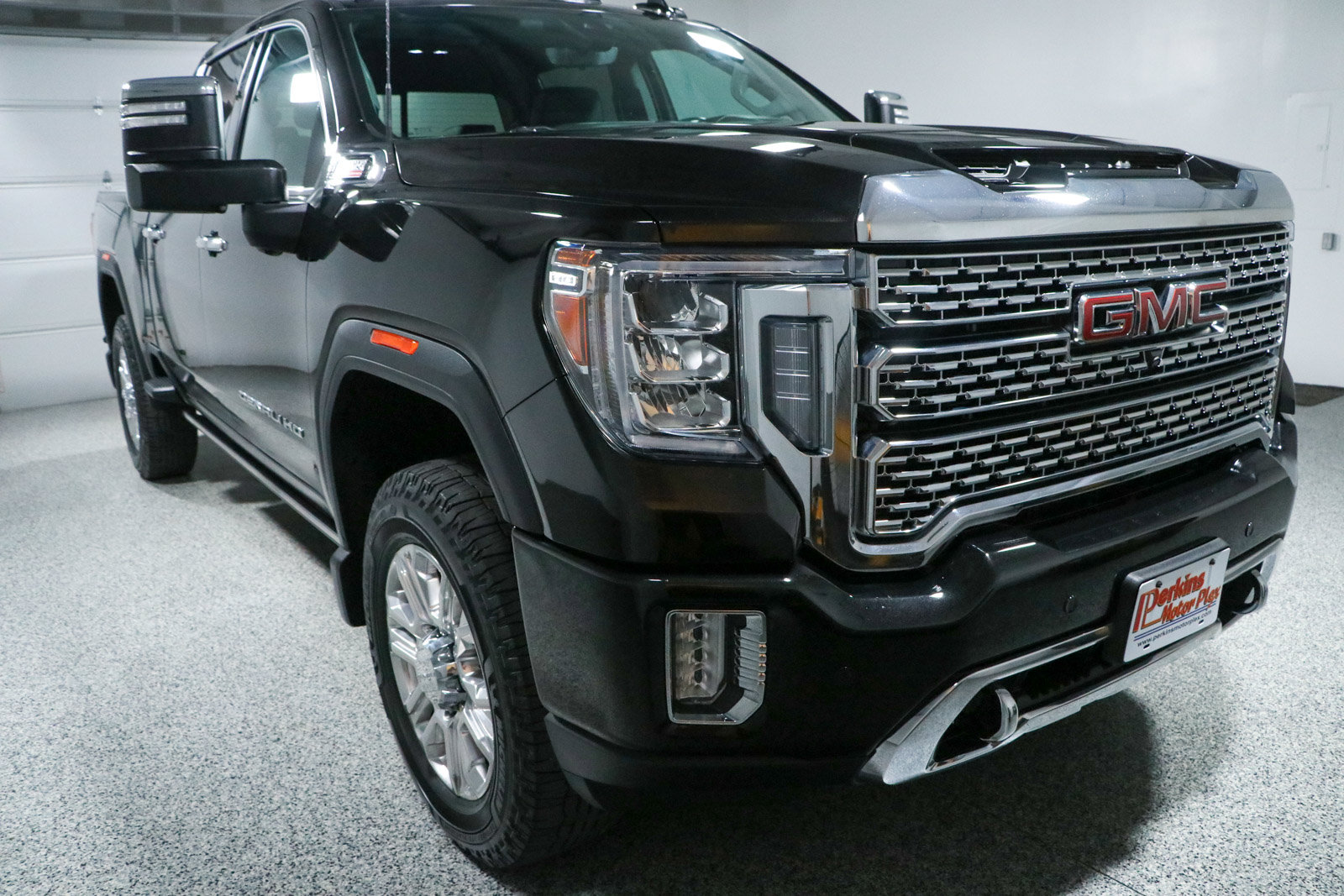 Used 2023 GMC Sierra 2500 Denali w/ Denali Ultimate Package AWD/4WD image 5