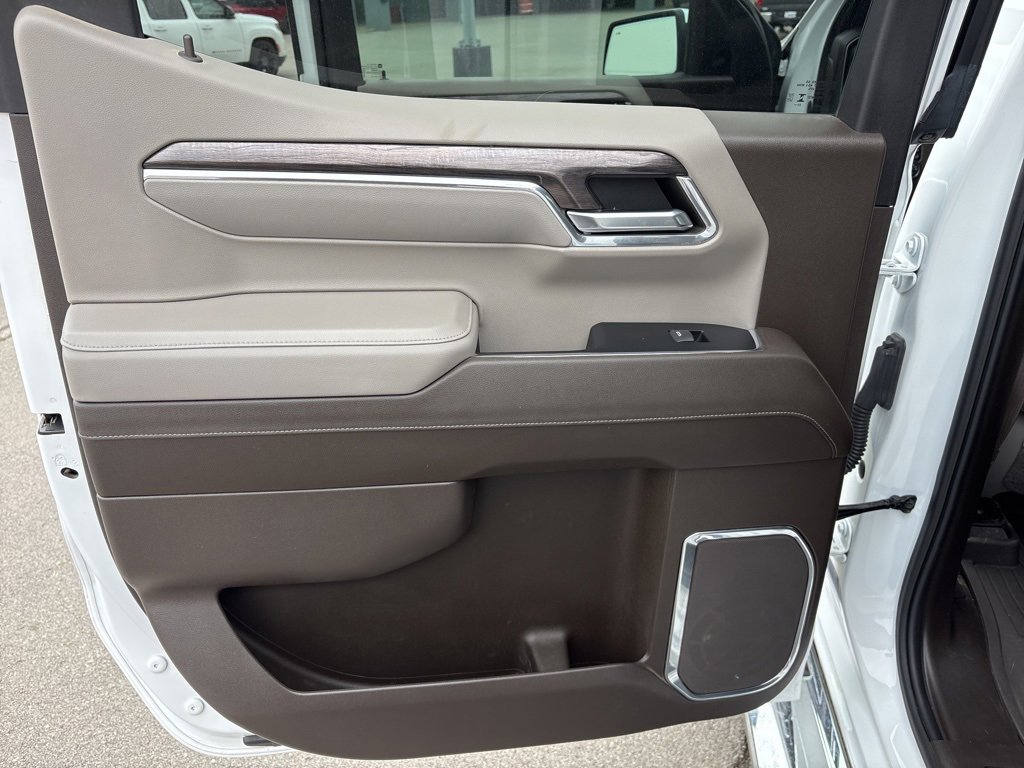 Used 2024 Chevrolet Silverado 1500 LTZ image 27