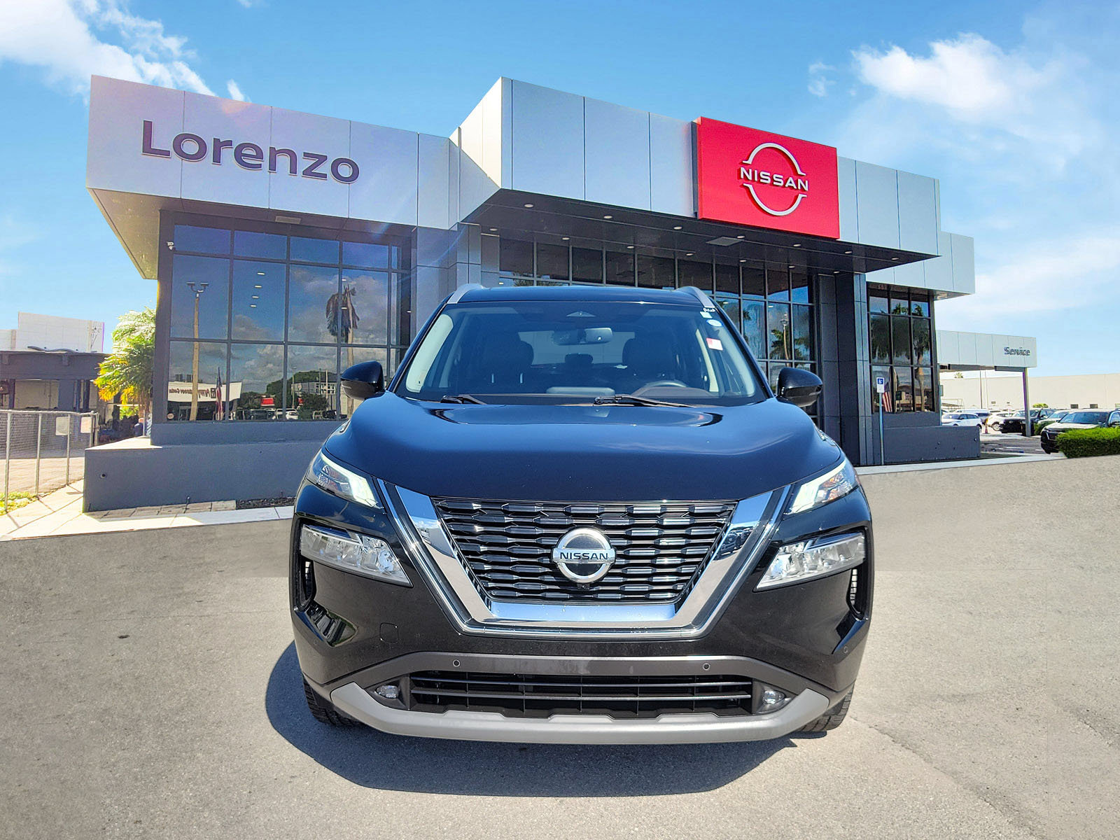 Used 2021 Nissan Rogue SL w/ Premium Package FWD image 2