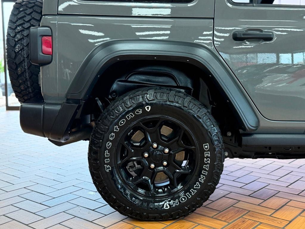 Used 2023 Jeep Wrangler Unlimited w/ Sun & Screen Package AWD/4WD image 13