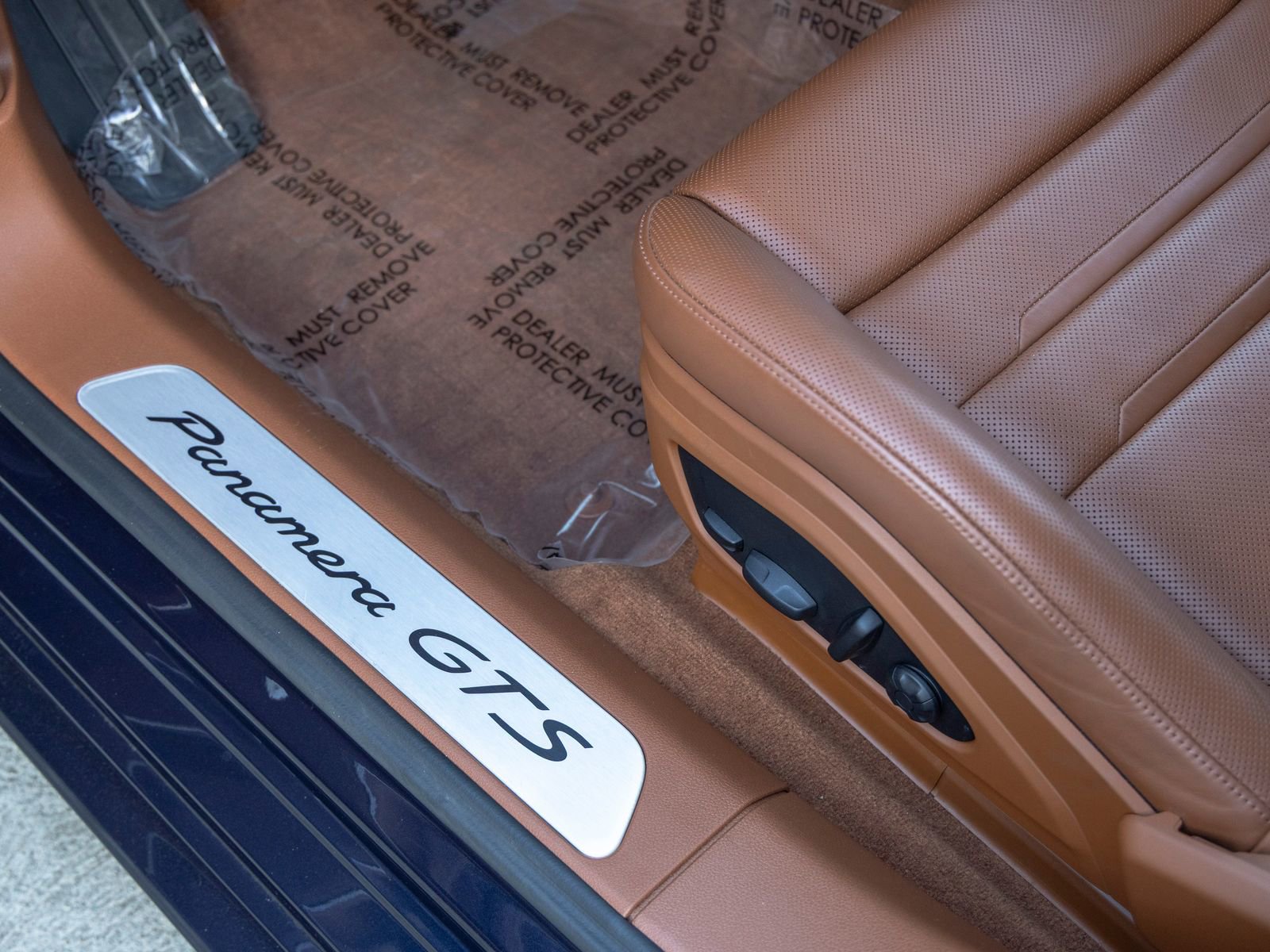 Used 2022 Porsche Panamera GTS AWD/4WD image 26