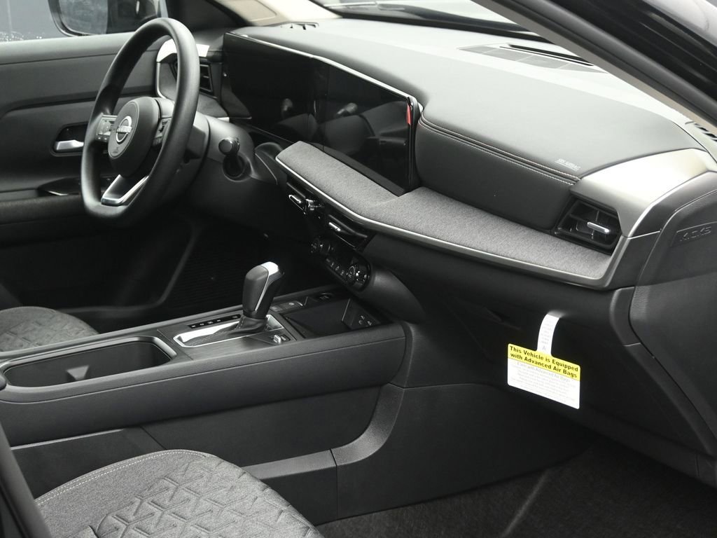New 2026 Nissan Kicks SV w/ Cold Weather Package AWD/4WD image 6