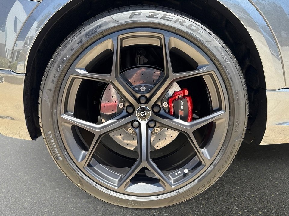 New 2025 Audi RS Q8 performance image 8