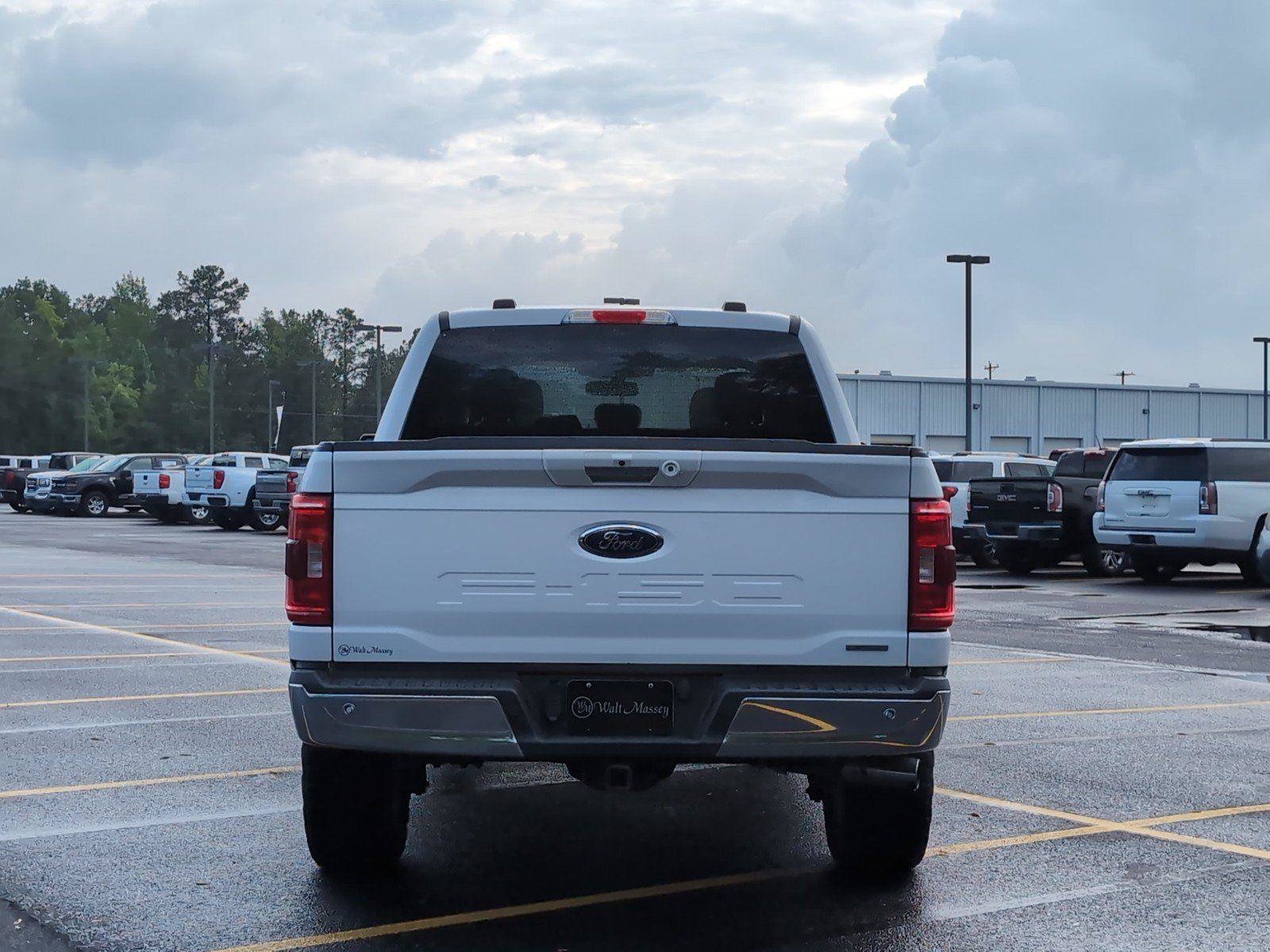 Used 2021 Ford F150 XLT w/ Equipment Group 302A High AWD/4WD image 4