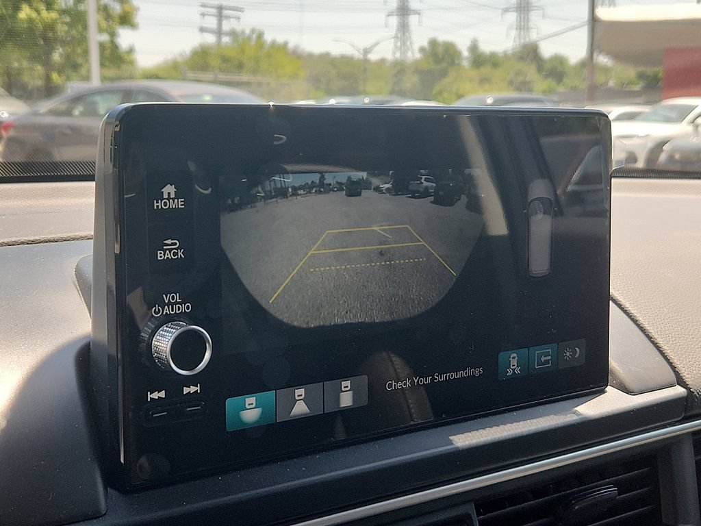 Certified 2025 Honda Pilot Touring image 14
