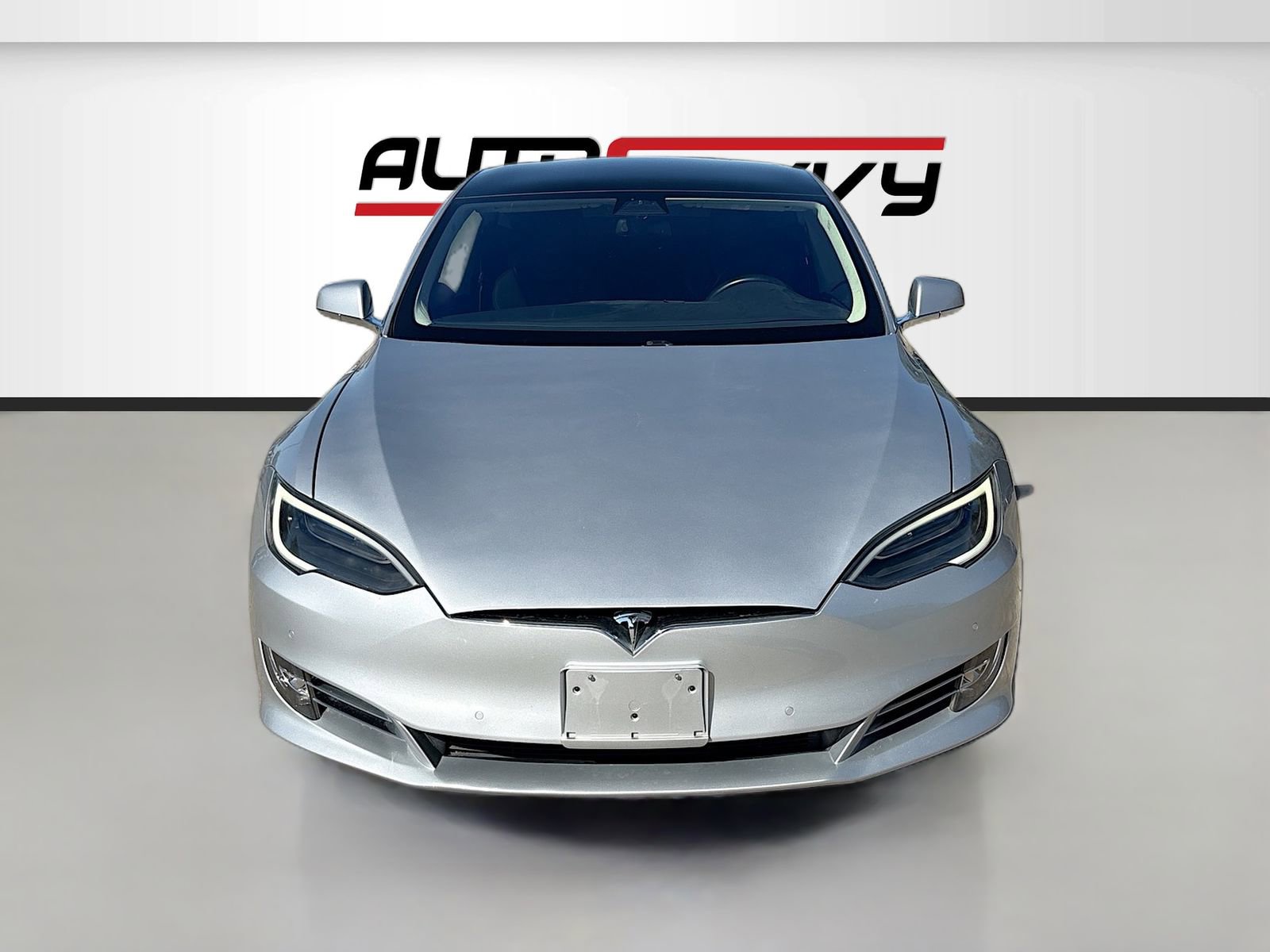 Used 2018 Tesla Model S 75D image 2