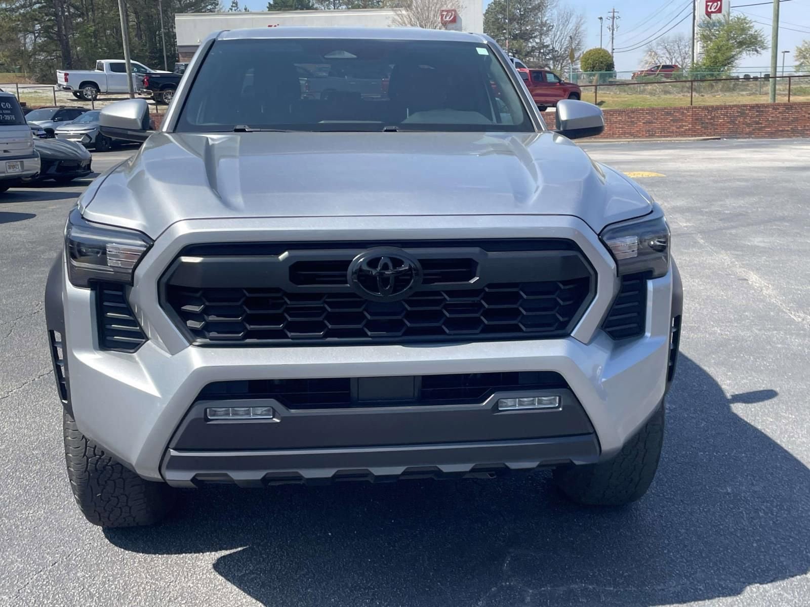 Used 2024 Toyota Tacoma TRD Off-Road AWD/4WD image 10