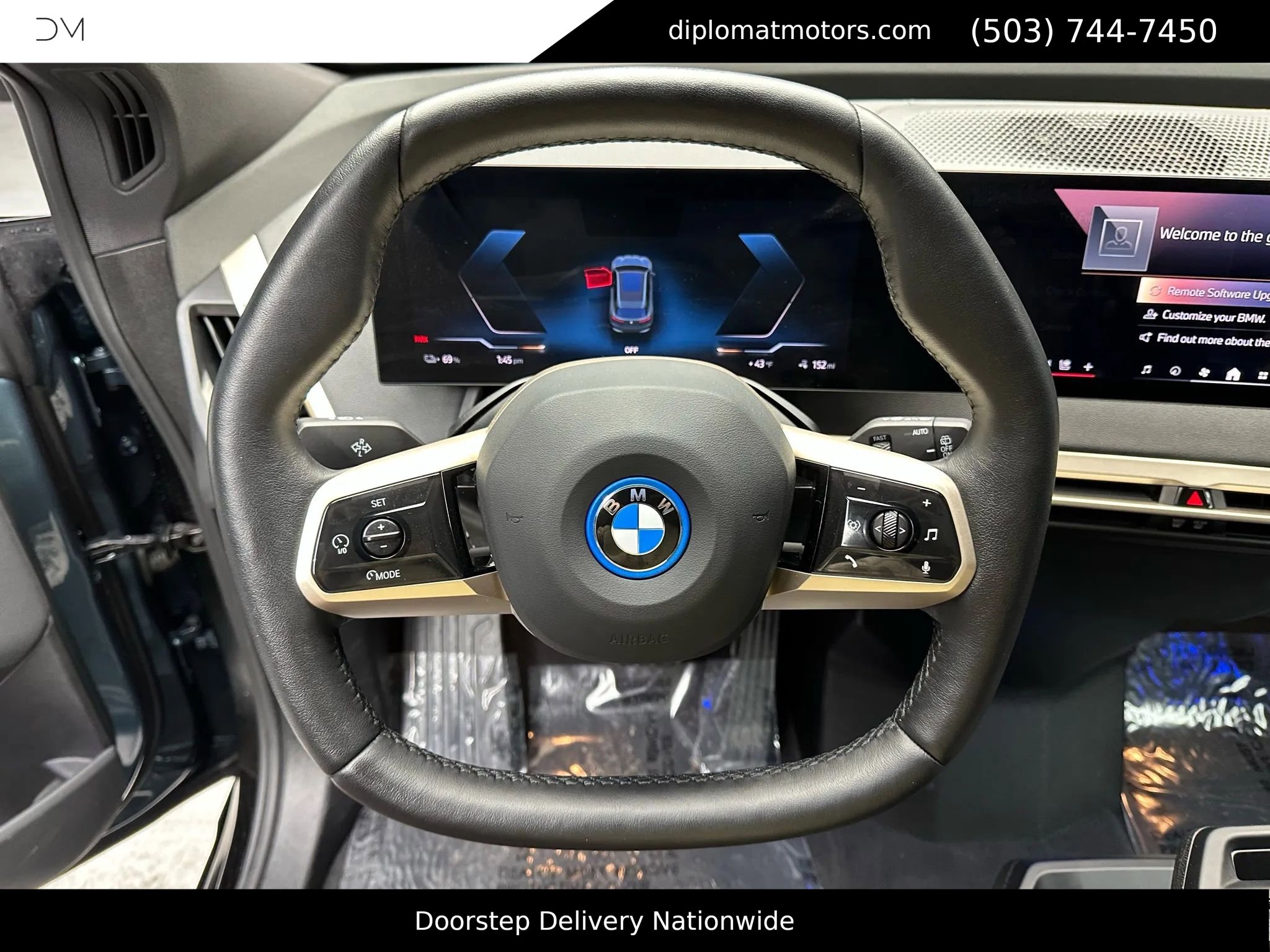 Used 2025 BMW iX xDrive50 w/ Premium Package image 28