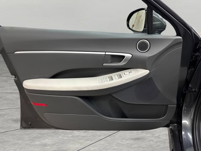 New 2026 Hyundai Sonata SEL FWD image 13