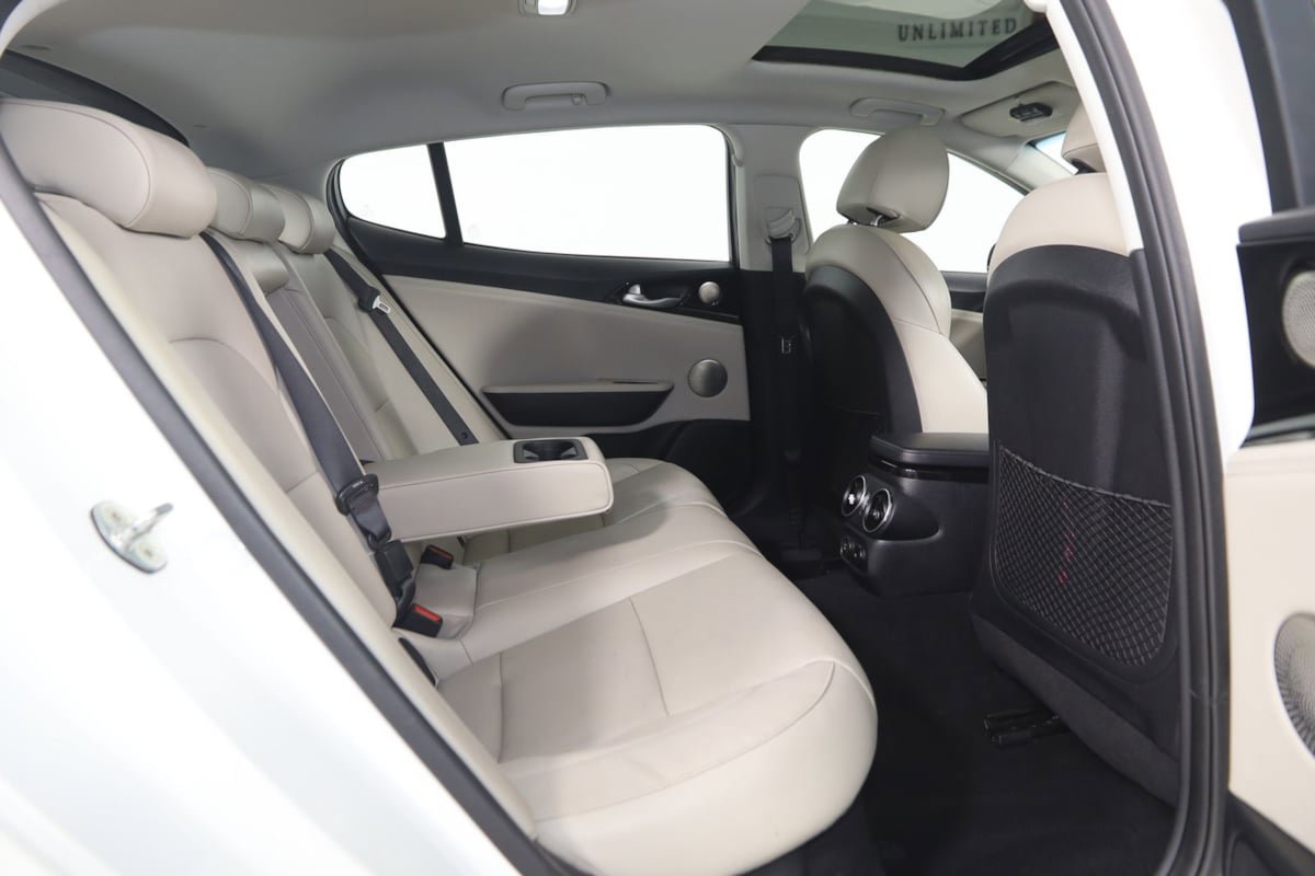 Used 2019 Kia Stinger Premium RWD image 14
