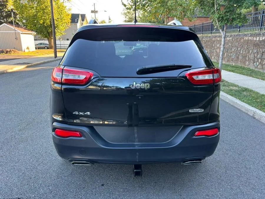 Used 2015 Jeep Cherokee Latitude image 7