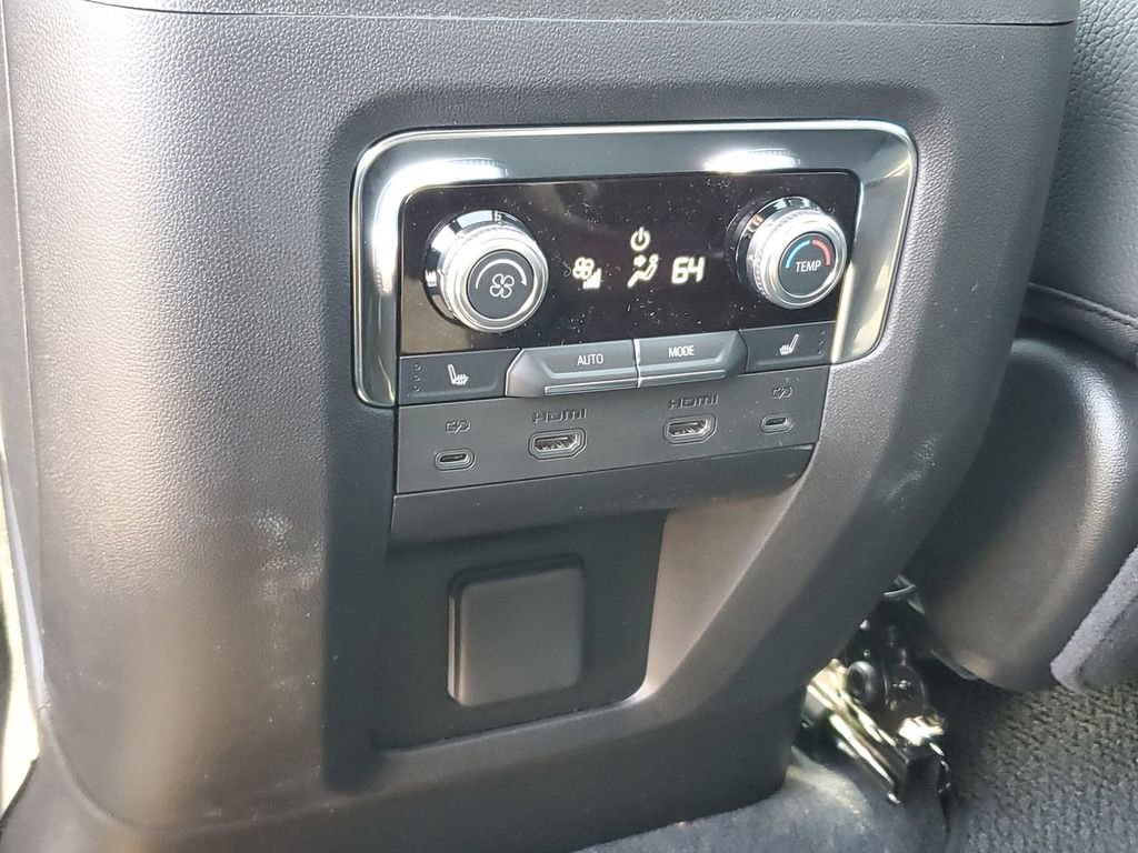 New 2025 GMC Yukon XL Denali w/ Denali Reserve Package image 23