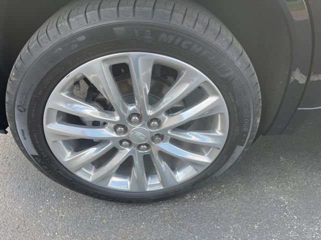 Certified 2023 Cadillac XT6 Premium Luxury w/ Technology Package AWD/4WD image 7