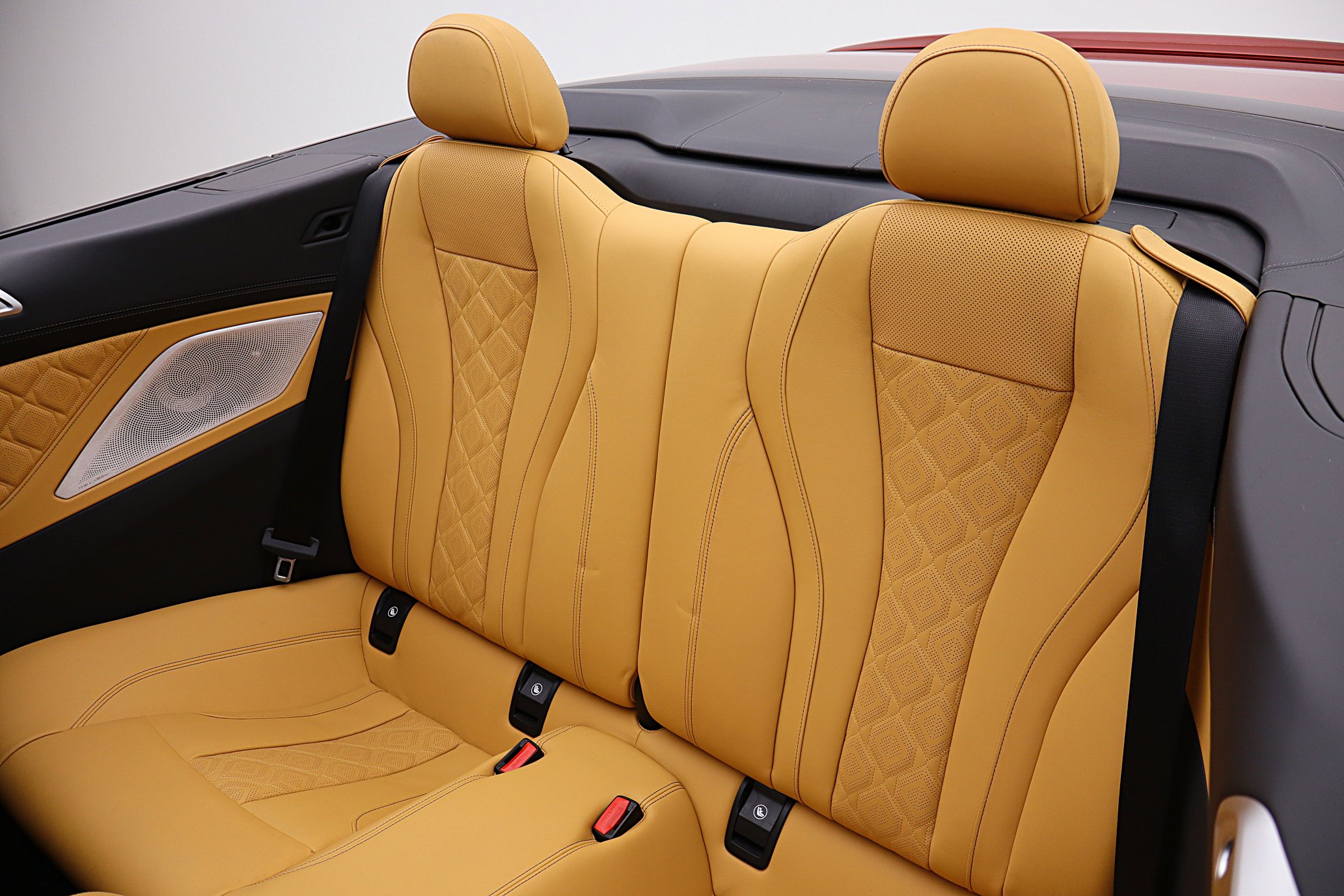 Used 2020 BMW M8 Convertible w/ M Driver's Package image 34