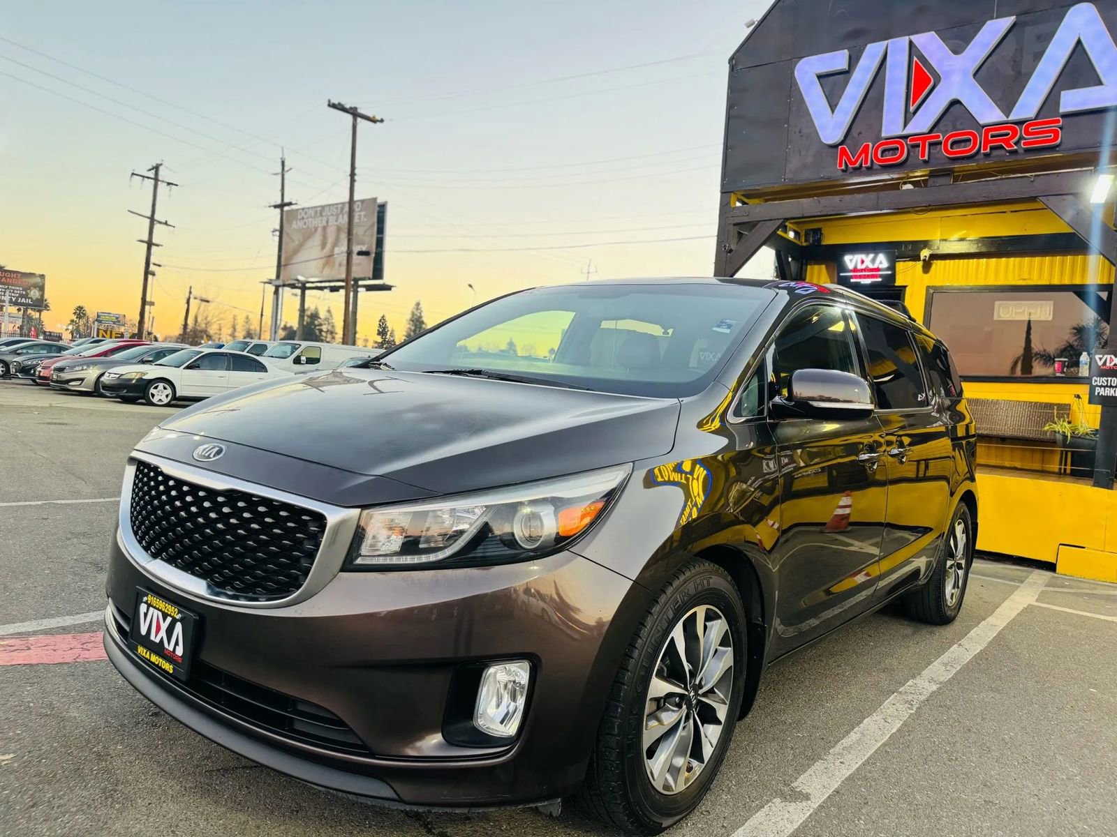 Used 2016 Kia Sedona SX