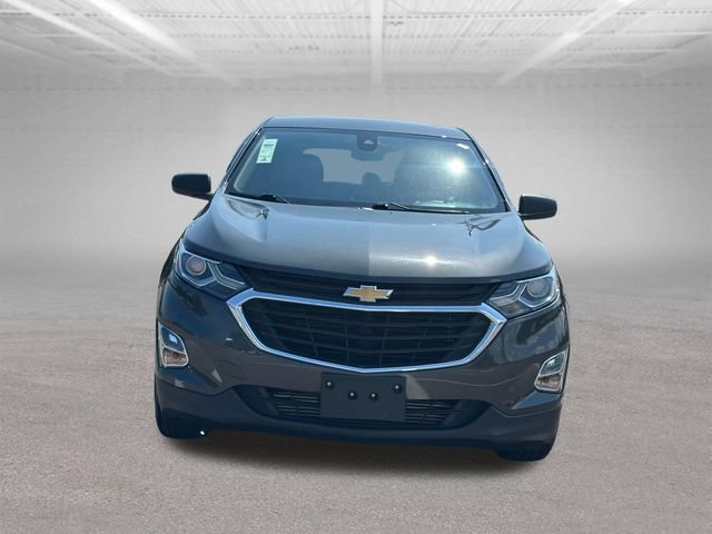 Used 2020 Chevrolet Equinox LS w/ LS Convenience Package FWD image 2