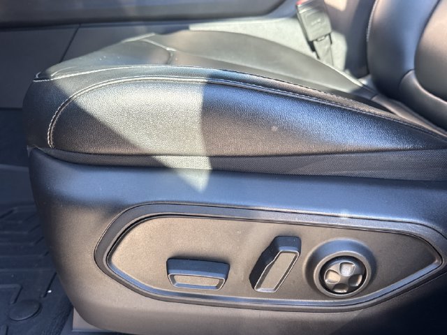 Used 2023 Jeep Grand Cherokee Limited AWD/4WD image 14