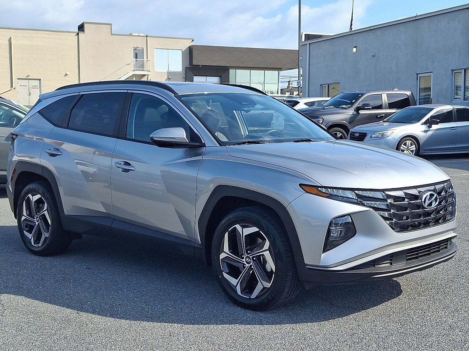 Certified 2024 Hyundai Tucson SEL w/ Convenience Package AWD/4WD image 3