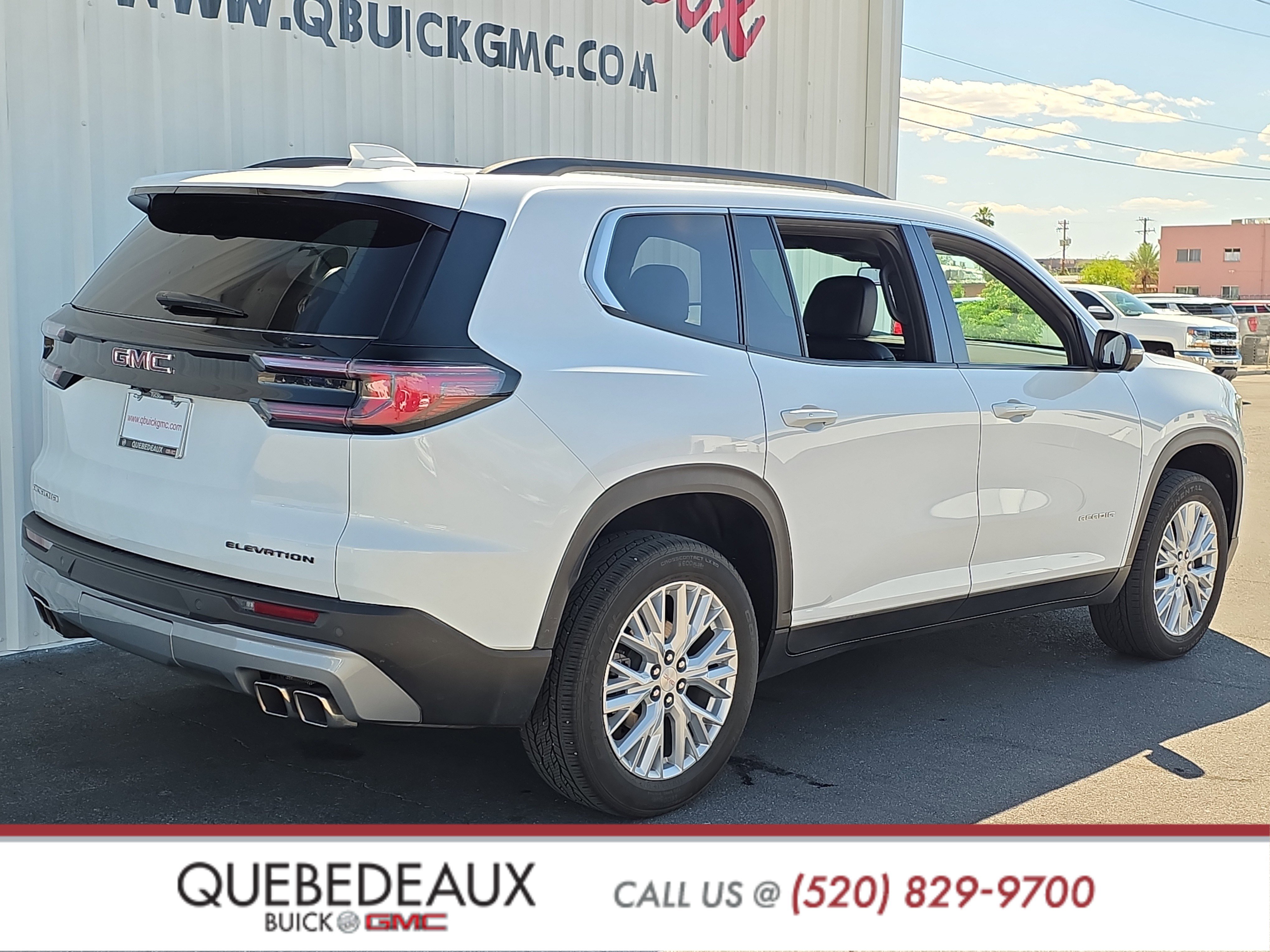 Used 2024 GMC Acadia Elevation w/ Luxury Package image 7