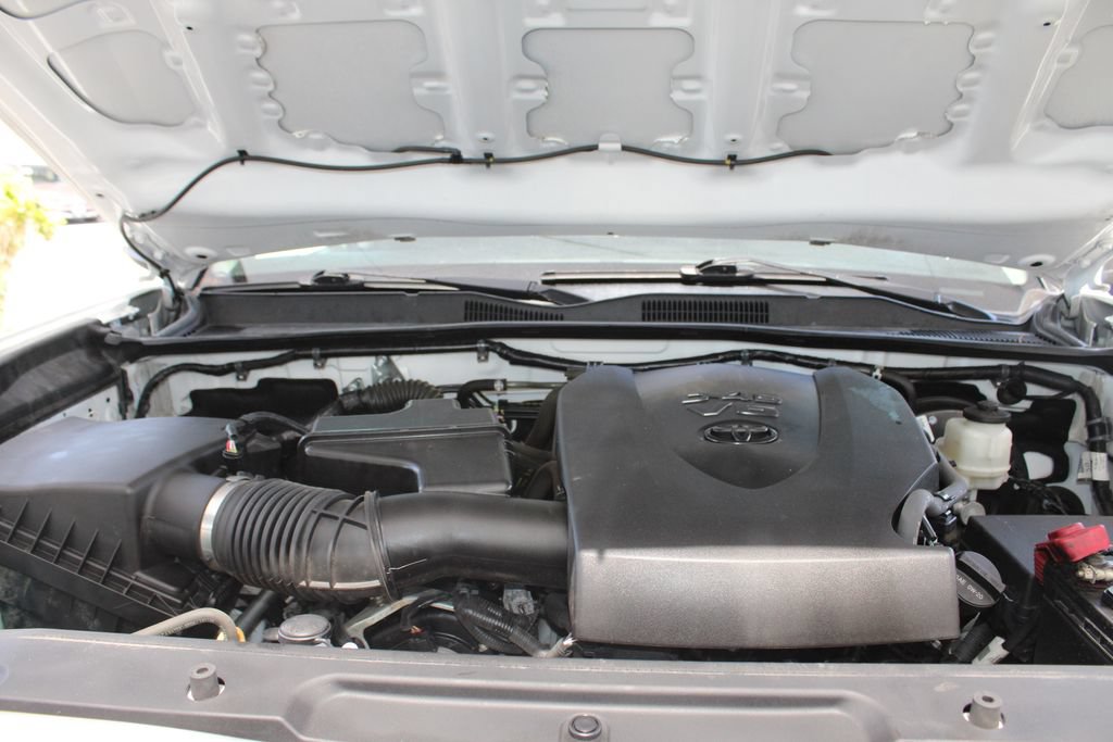 Used 2020 Toyota Tacoma SR AWD/4WD image 57