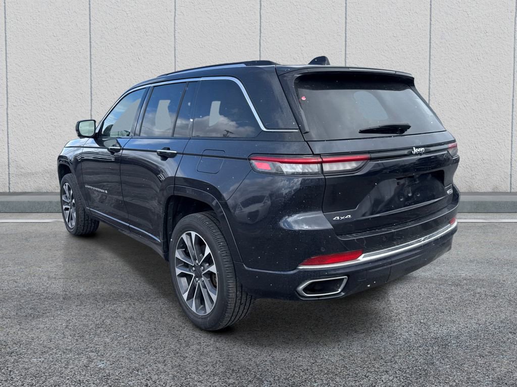 Used 2024 Jeep Grand Cherokee Overland w/ Trailer Tow Package AWD/4WD image 5
