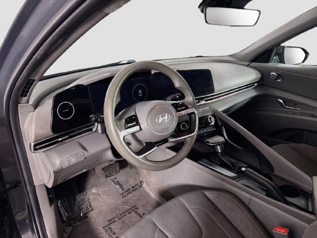 Used 2024 Hyundai Elantra SEL FWD image 22