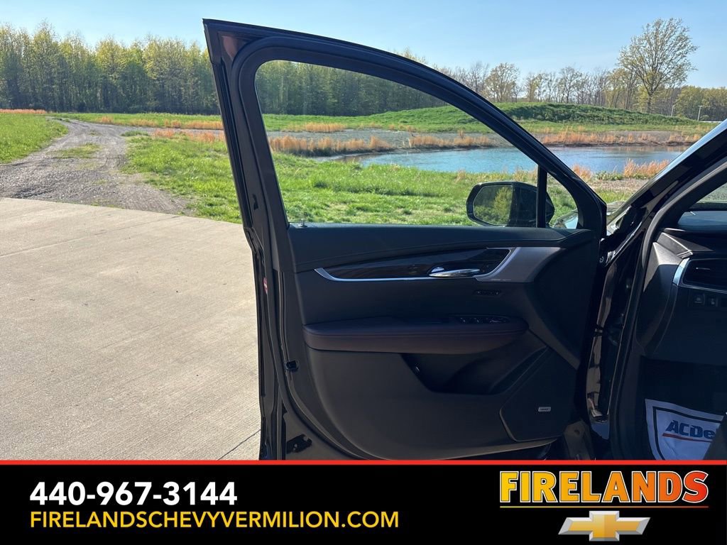 Used 2022 Cadillac XT6 Premium Luxury AWD/4WD image 13