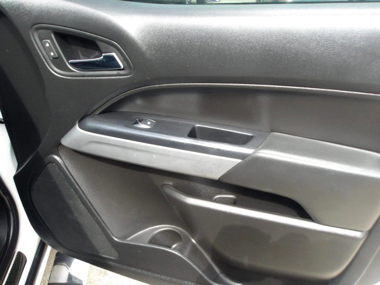 Used 2020 Chevrolet Colorado LT w/ LT Convenience Package image 9