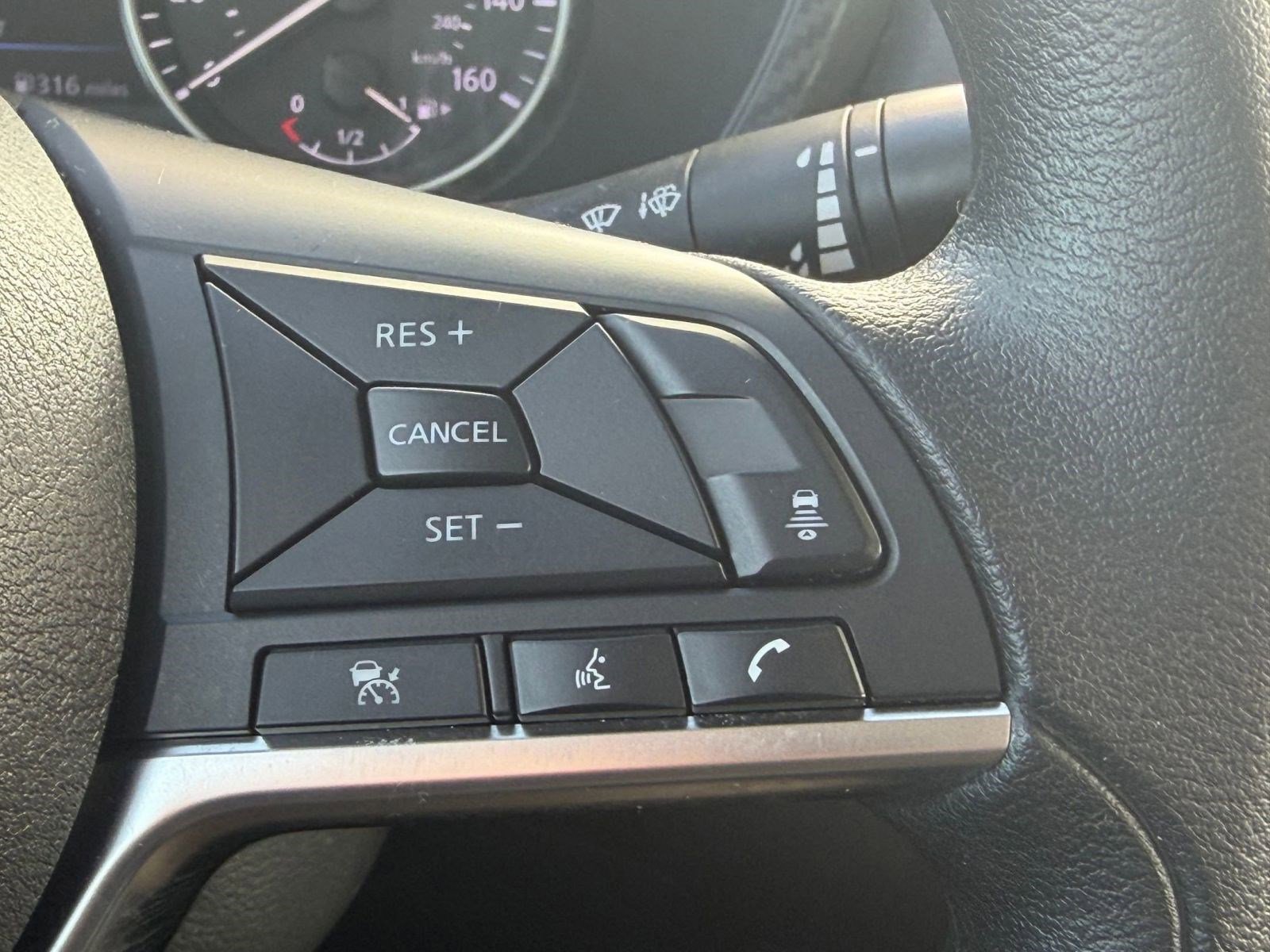 Used 2024 Nissan Sentra SV image 28