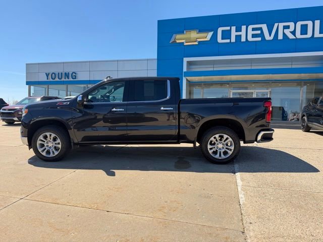 Certified 2023 Chevrolet Silverado 1500 LTZ AWD/4WD image 3