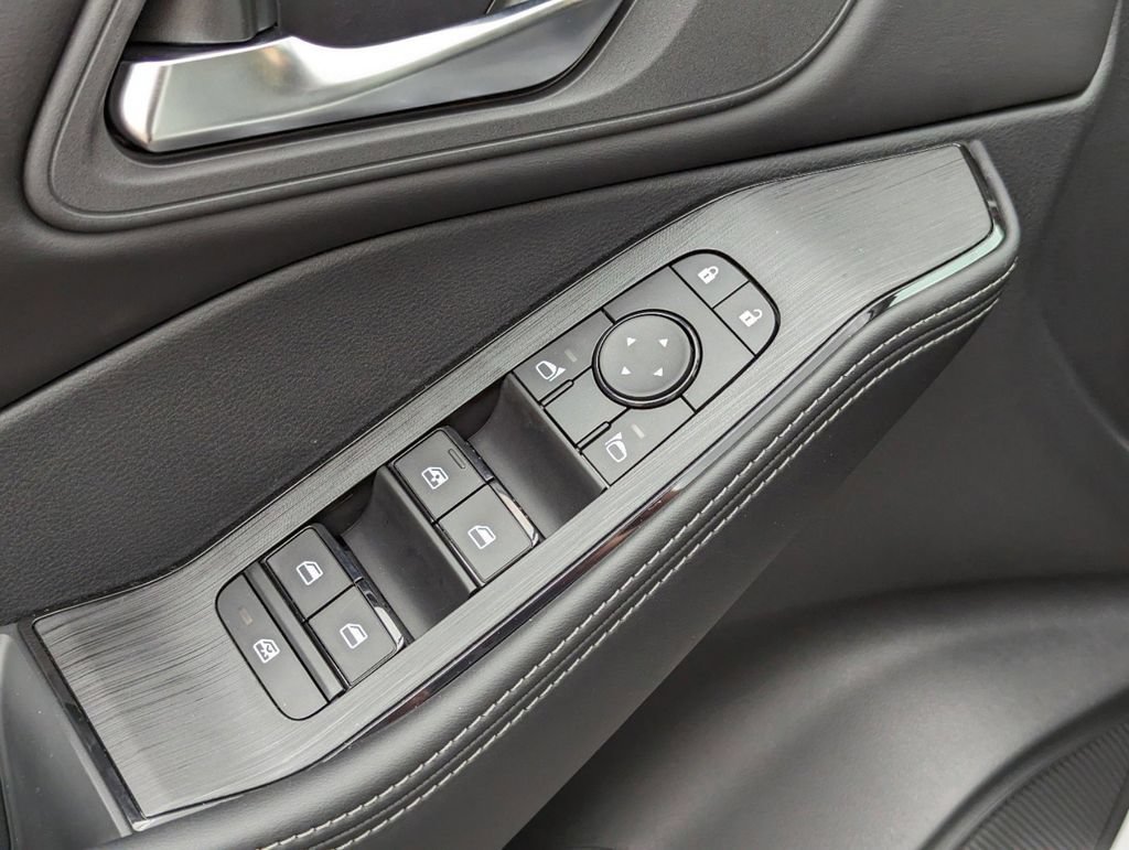 New 2025 Nissan Rogue SV AWD/4WD image 22