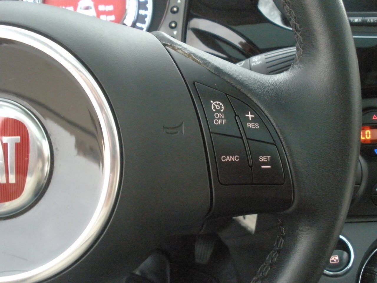 Used 2015 FIAT 500 Lounge w/ Luxury Leather Package FWD image 34