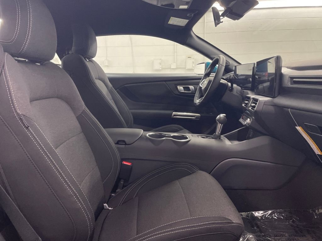 New 2026 Ford Mustang Coupe image 27