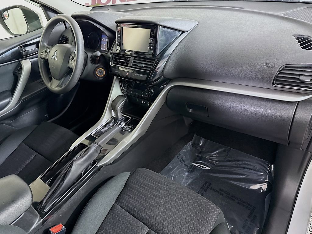Used 2022 Mitsubishi Eclipse Cross ES image 29