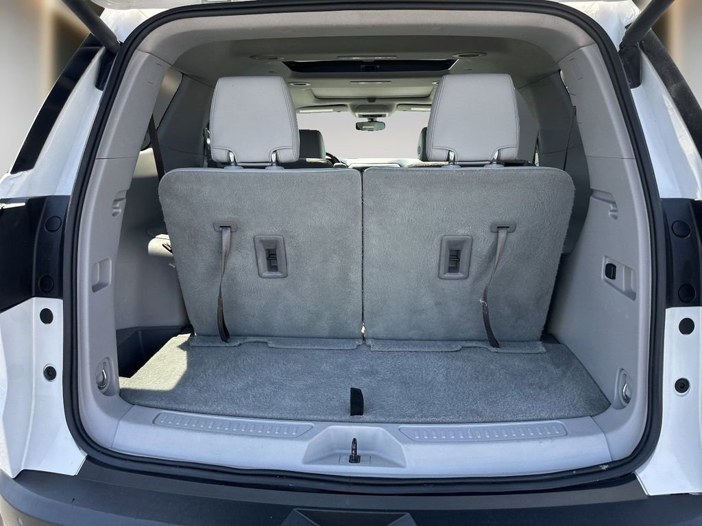 Used 2018 GMC Acadia SLT FWD image 13