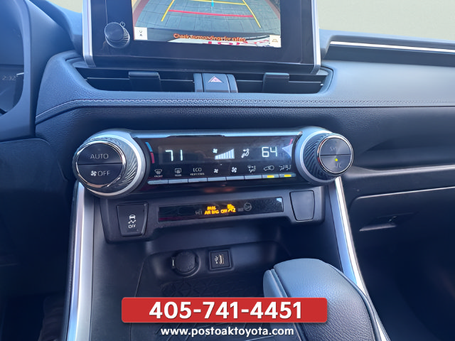 Used 2025 Toyota RAV4 LE AWD/4WD image 15