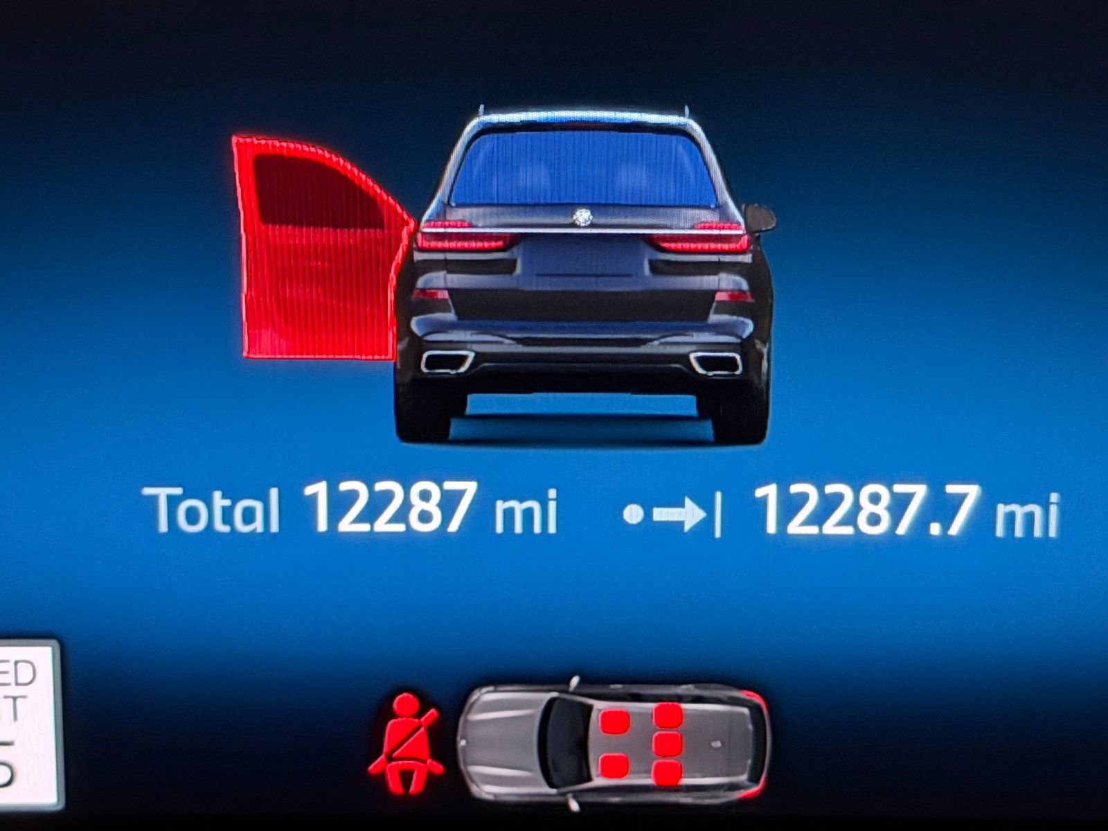 Used 2025 BMW X7 xDrive40i w/ Executive Package image 27