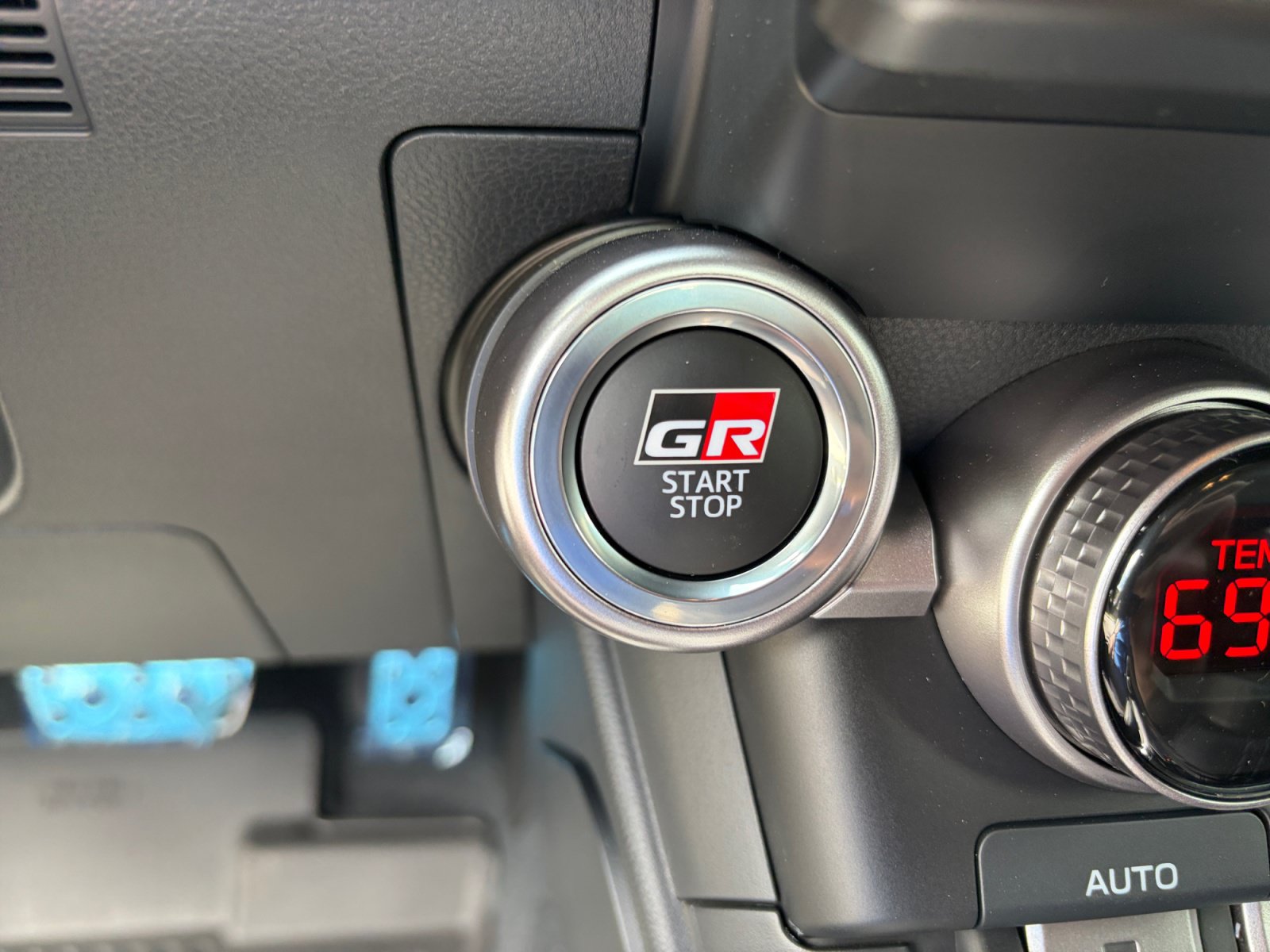 New 2026 Toyota GR86 Premium RWD image 16