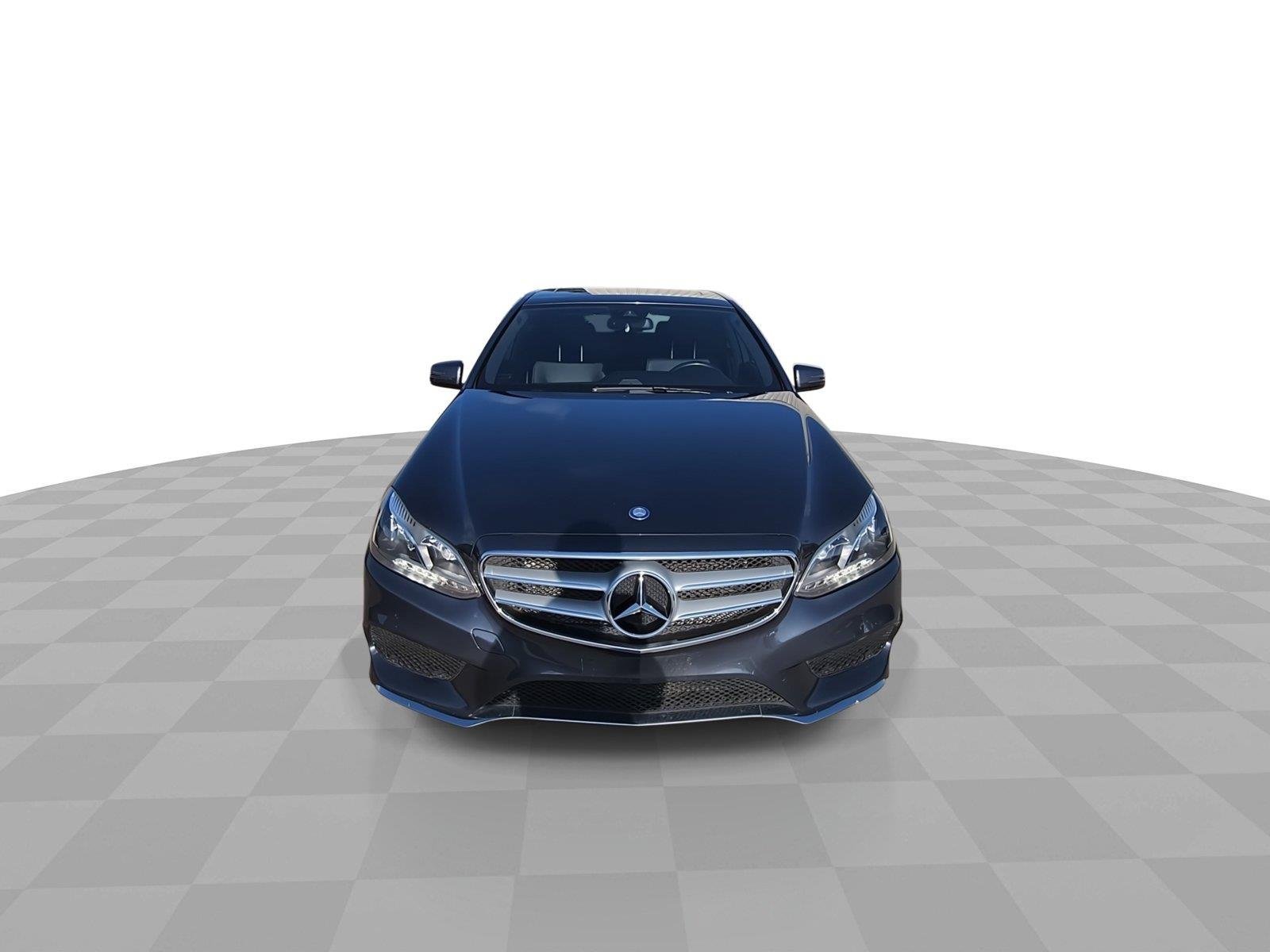 Used 2015 Mercedes-Benz E 350 Sedan image 3