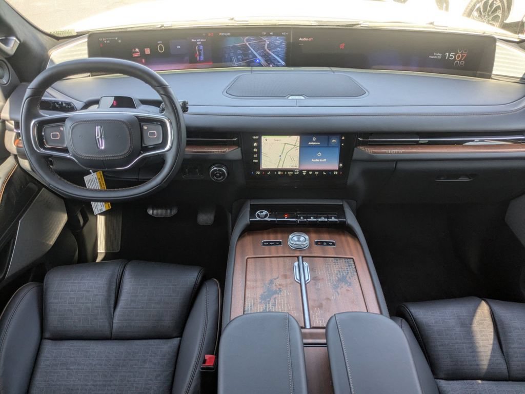 New 2026 Lincoln Navigator Black Label AWD/4WD image 16