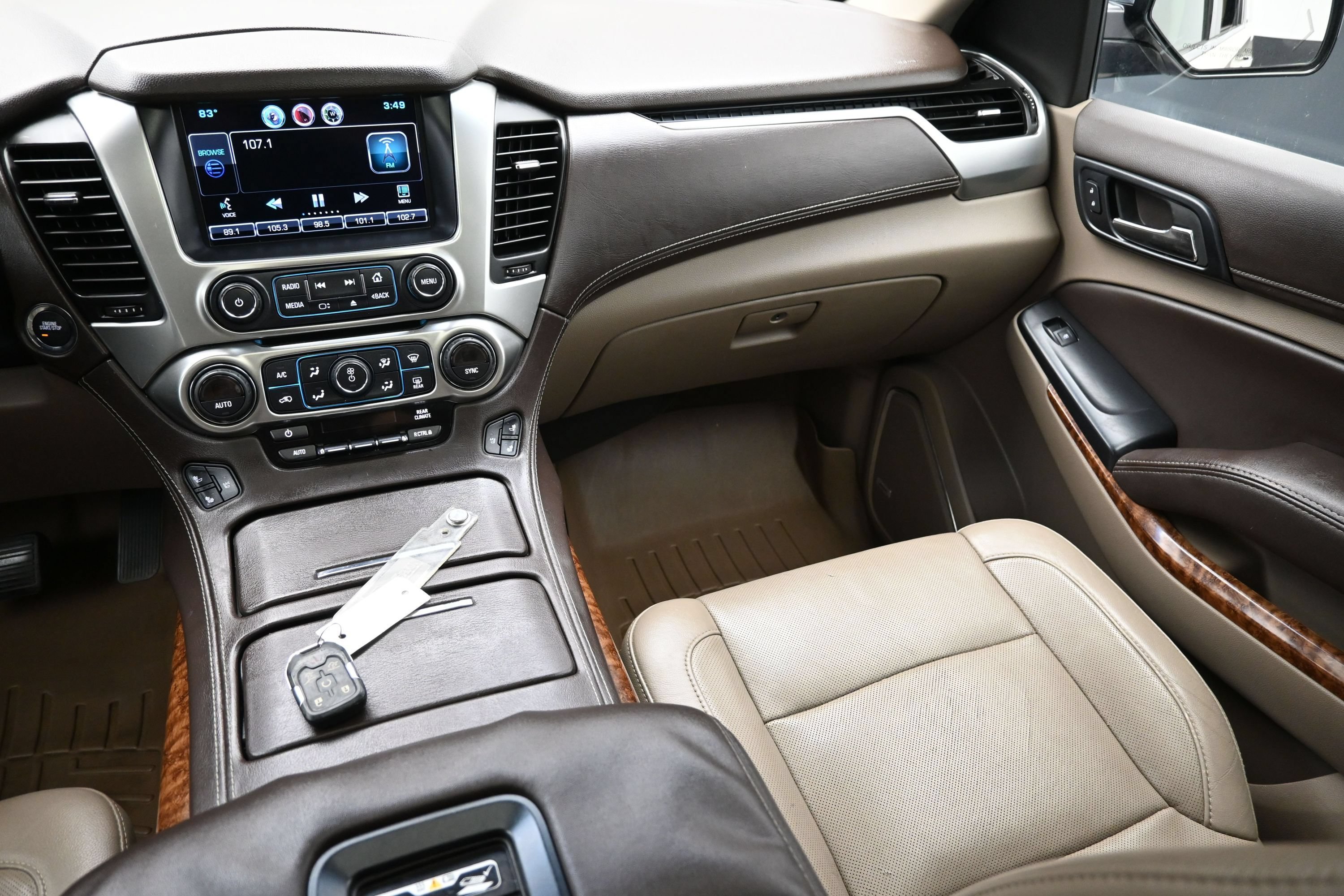 Used 2015 Chevrolet Suburban LTZ AWD/4WD image 36