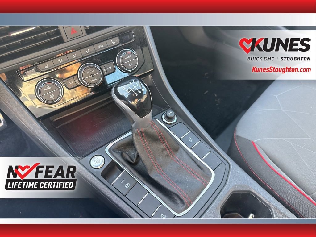 Used 2024 Volkswagen Jetta GLI 40th Anniversary Edition image 28