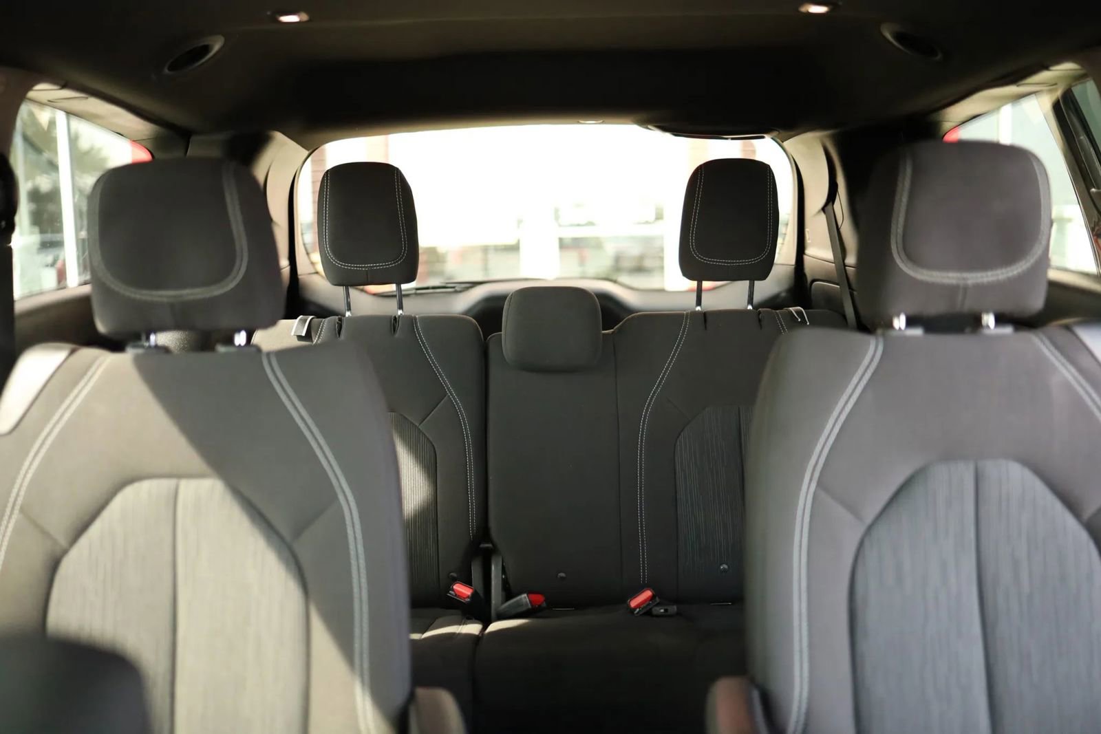 Used 2021 Chrysler Pacifica Touring w/ Uconnect Theater Family Group image 43