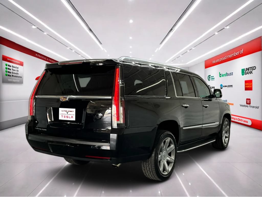 Used 2018 Cadillac Escalade ESV Luxury AWD/4WD image 8